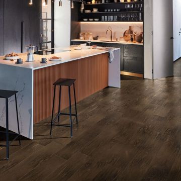 Chene06 12mm Engineered Wood Flooring 12/2 X 150mm Wide No.3 Brushed And Lacquered Brown - Plank