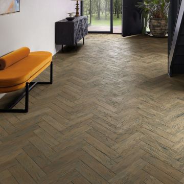 Chene13 14mm Engineered Wood Flooring 14/3 X 90mm Handscraped Brushed Distressed Brown - Herringbone