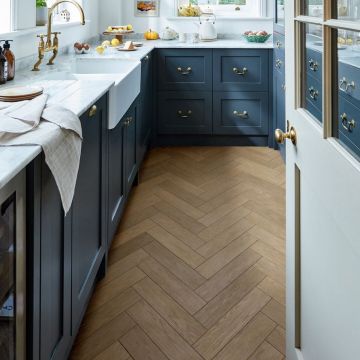 Chene10 14mm Engineered Wood Flooring 14/3 X 90mm Brushed Smoked White Hardwax Brown - Herringbone